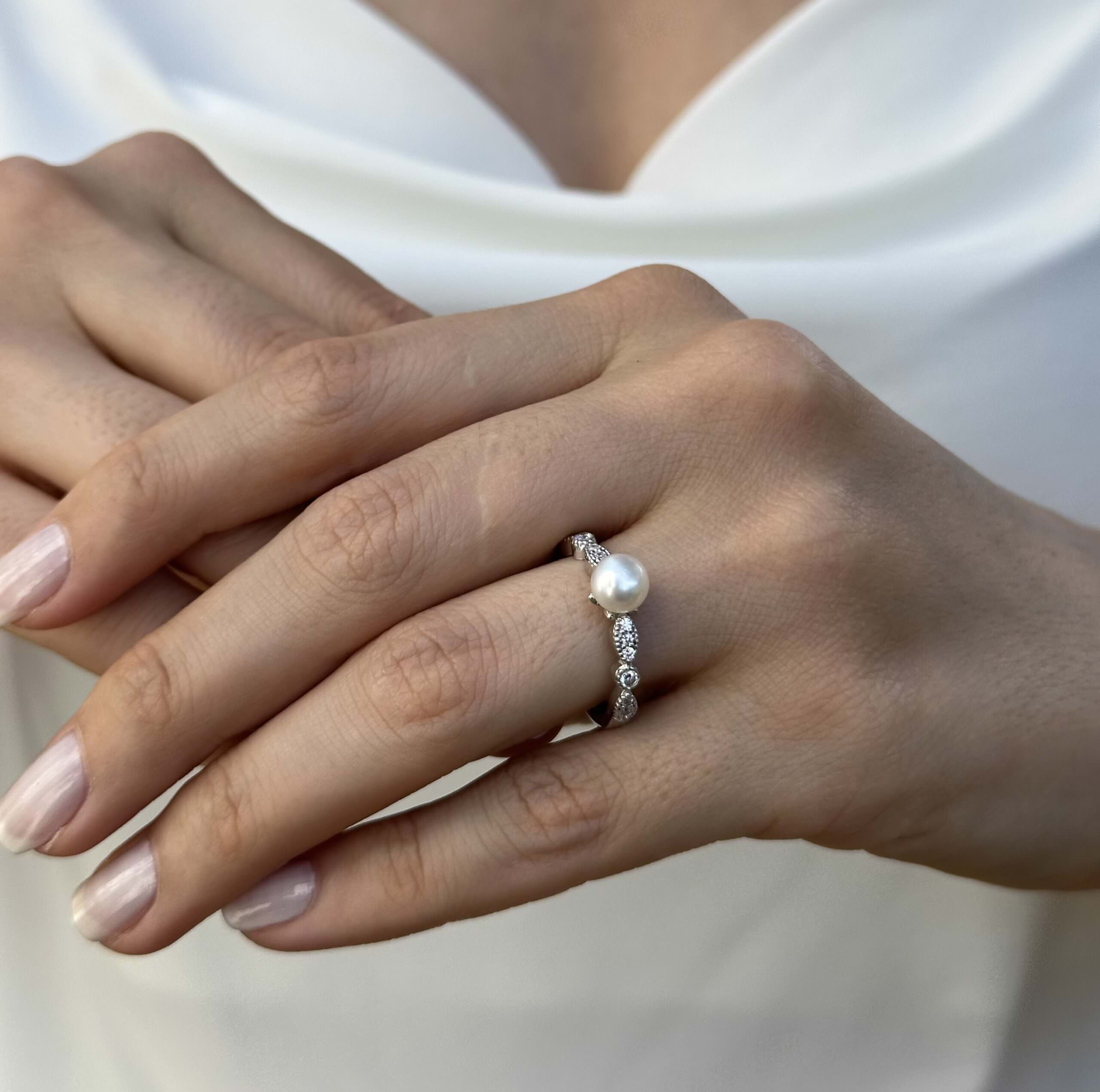 IMG_6497 İnci Yüzük - YZ019 - Görsel 1